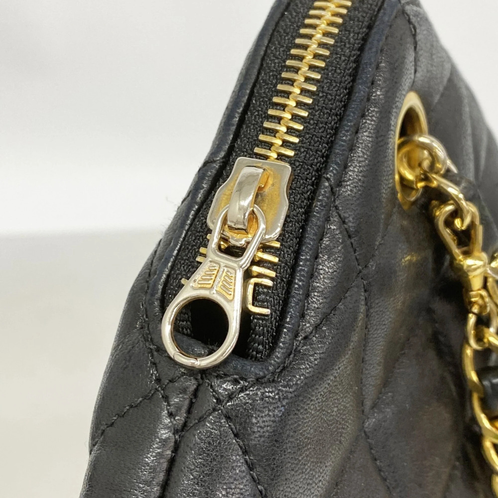 CHANEL Black Lambskin Leather Shoulder Bag - Picture 7 of 11